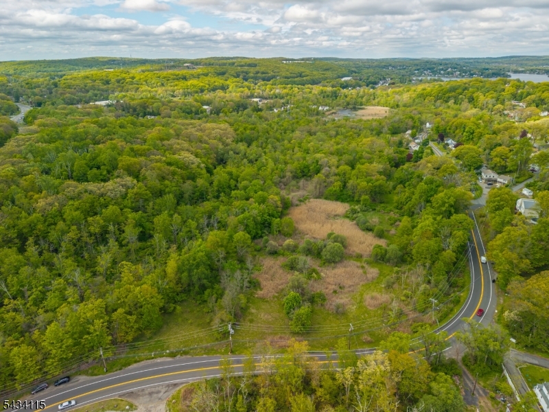 28 Brooklyn-Stanhope Road Hopatcong, NJ 07874 - Photo 9 of 11