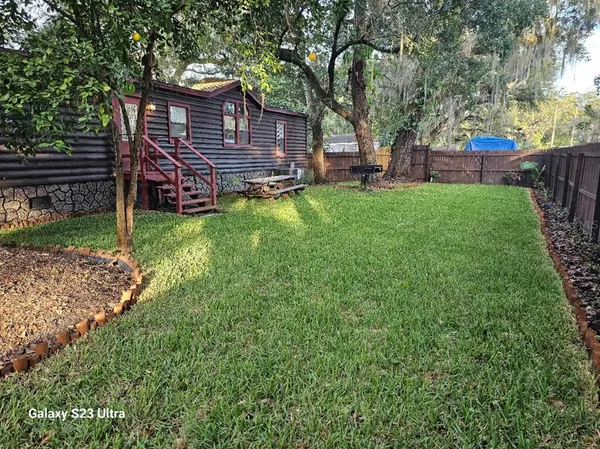 $2,000 | 10605 2nd Street, Thonotosassa, FL 33592
