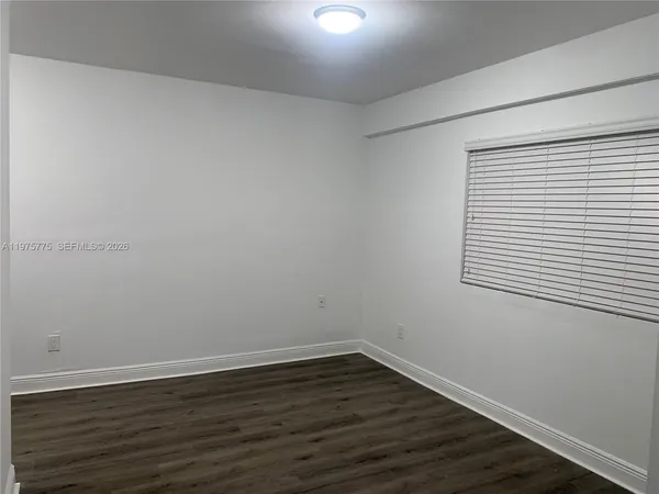 $1,800 | 1218 Salzedo Street, Unit 5, Coral Gables, FL 33134