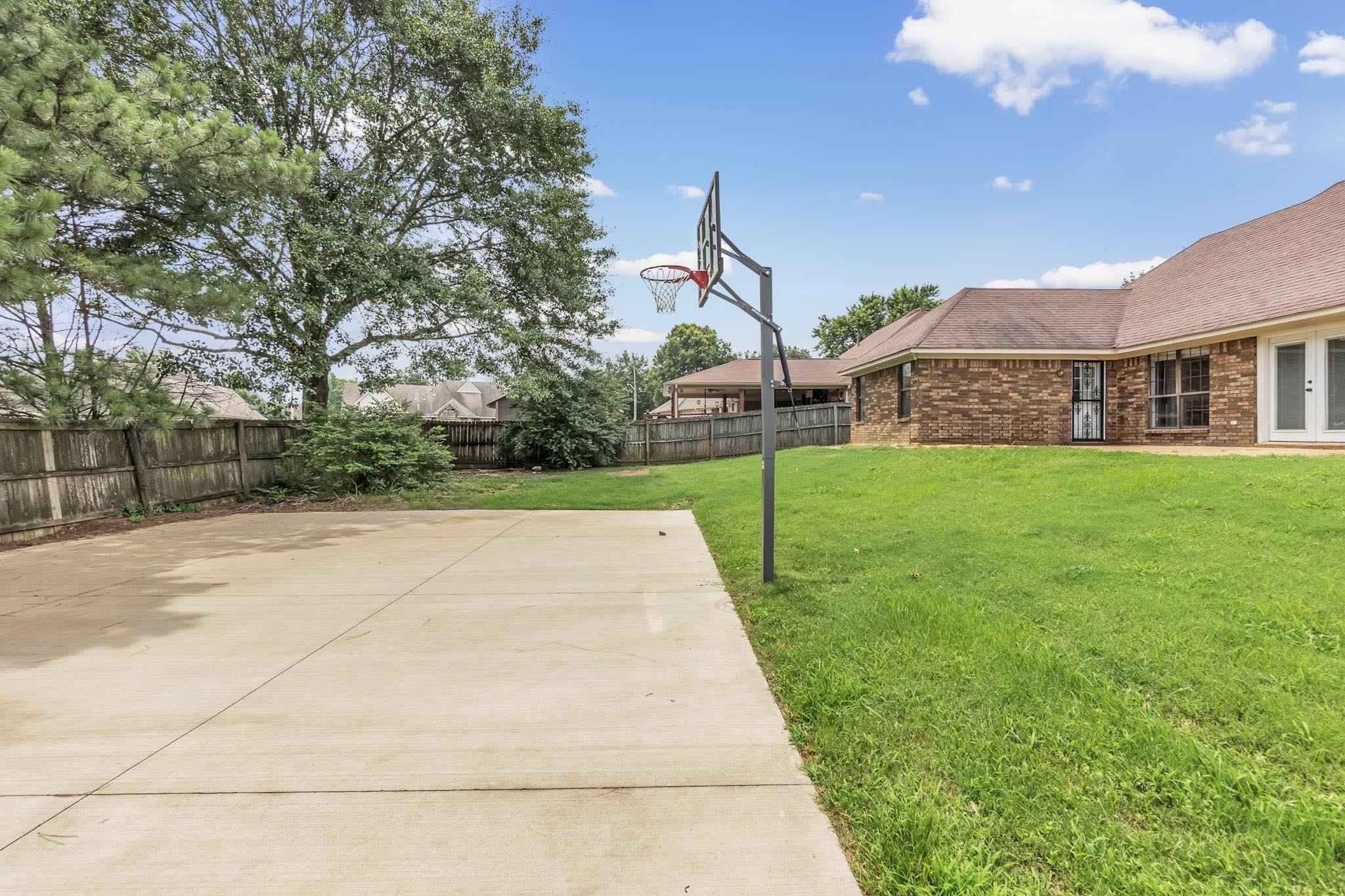 4788 Shadow View Lane Bartlett, TN 38002 - Photo 29 of 33 View of yard