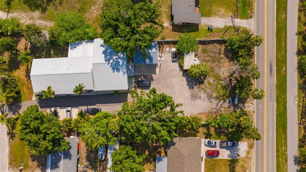 826 West Shell Point Road Ruskin, FL 33570 - Photo 12 of 32