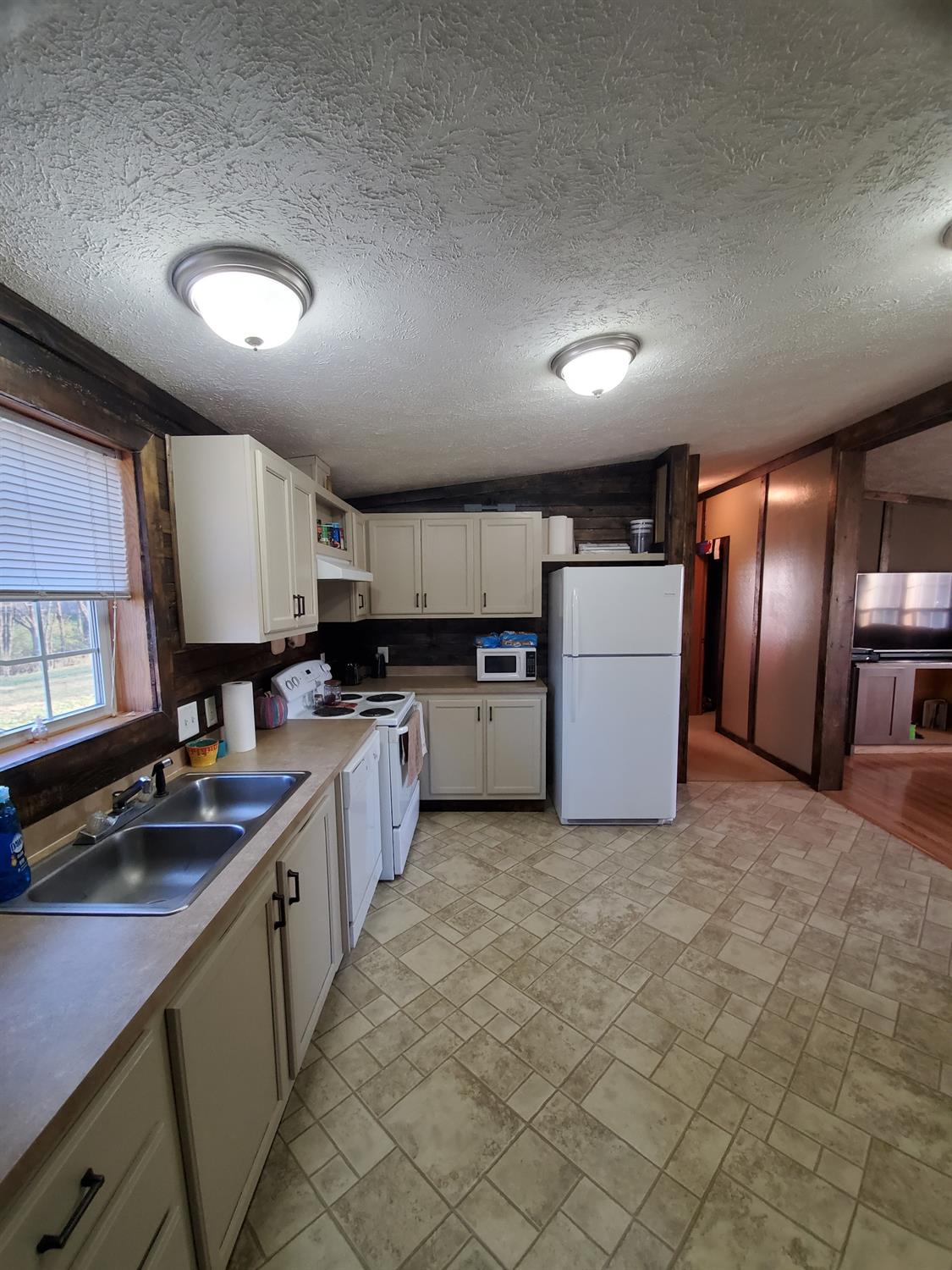 9082 Aberdeen Road Rising Sun, IN 47040 - Photo 7 of 17