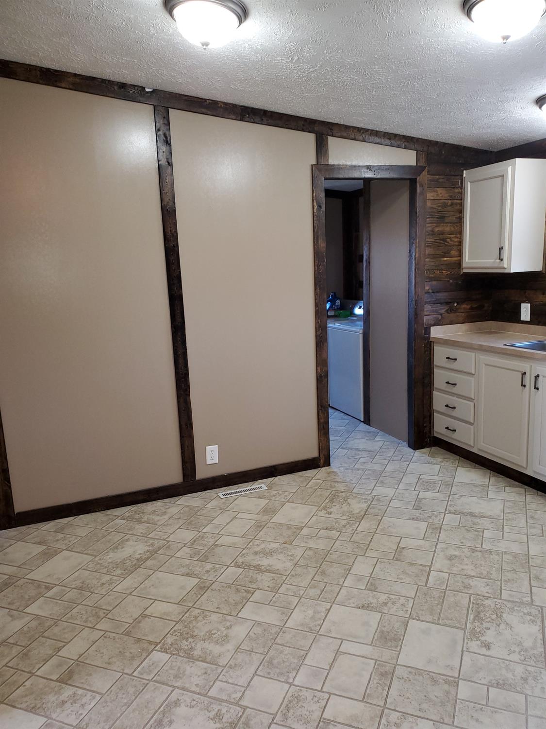 9082 Aberdeen Road Rising Sun, IN 47040 - Photo 8 of 17