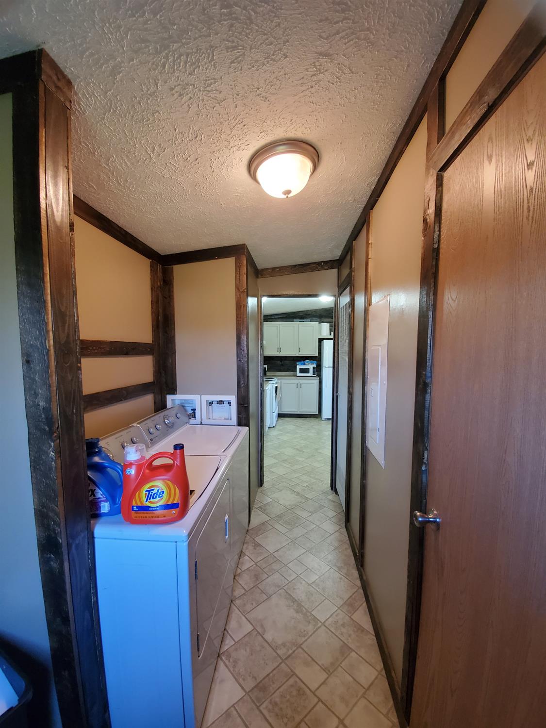 9082 Aberdeen Road Rising Sun, IN 47040 - Photo 9 of 17