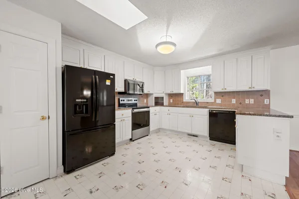 $372,000 | 205 Dobbs Spaight Road, New Bern, NC 28562