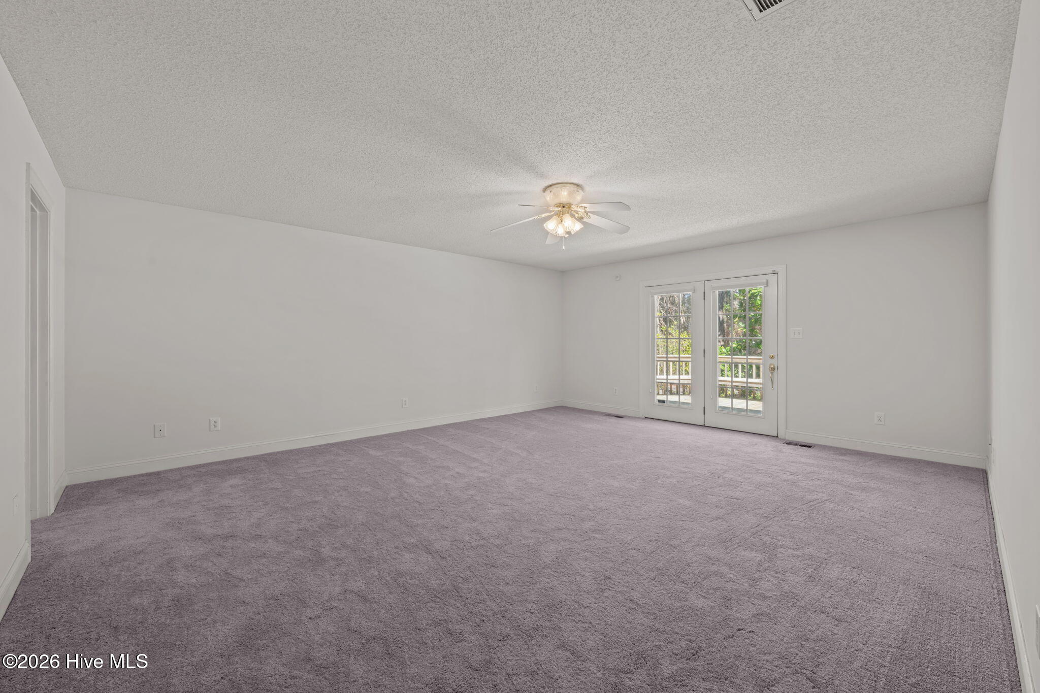 205 Dobbs Spaight Road New Bern, NC 28562 - Photo 26 of 49 Primary bedroom