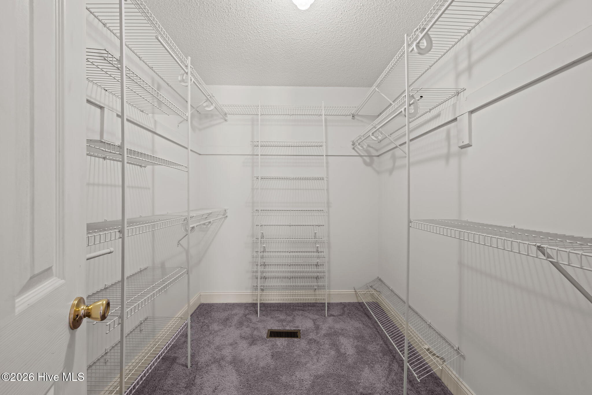 205 Dobbs Spaight Road New Bern, NC 28562 - Photo 28 of 49 Large walk in closet