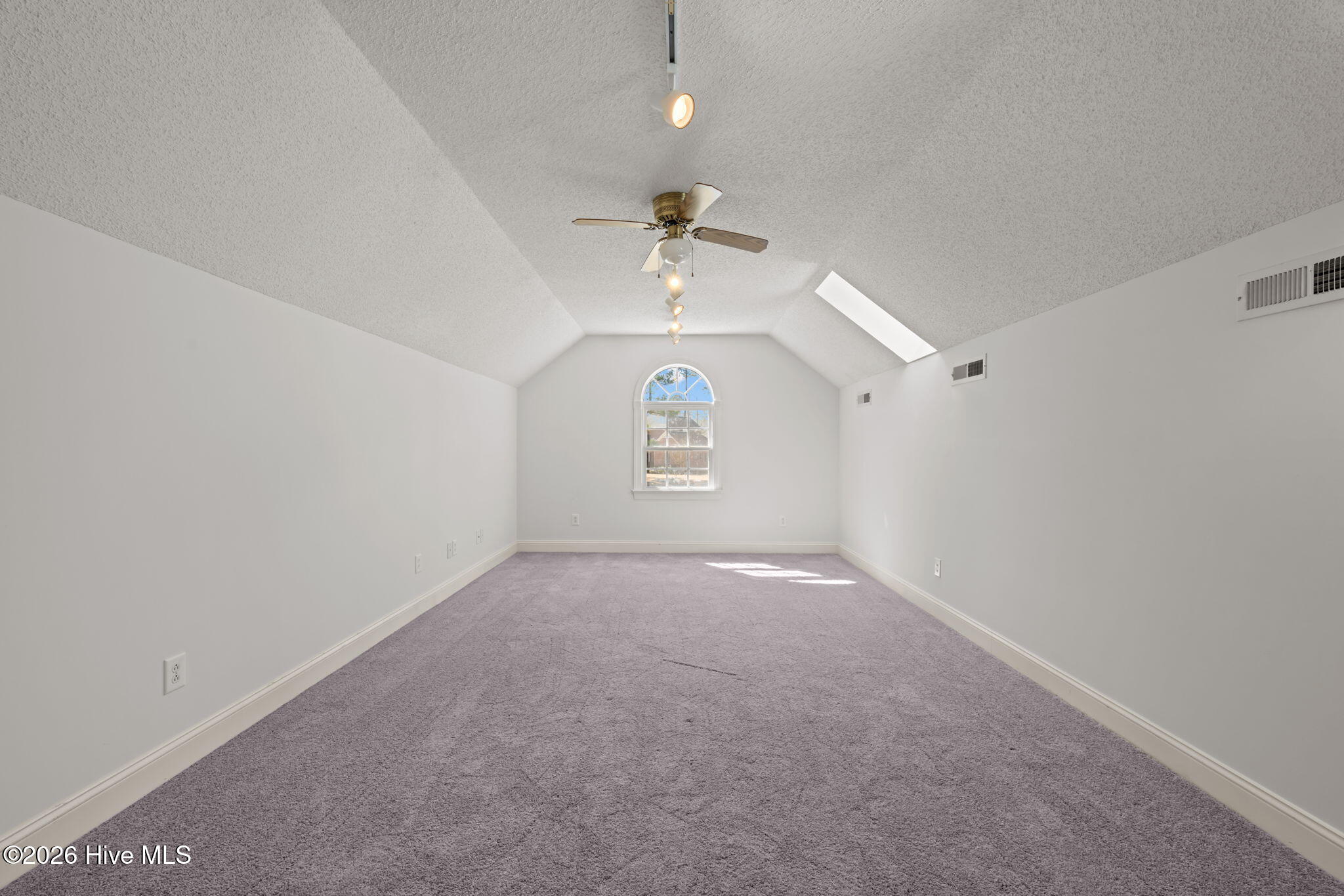 205 Dobbs Spaight Road New Bern, NC 28562 - Photo 38 of 49 Bonus room