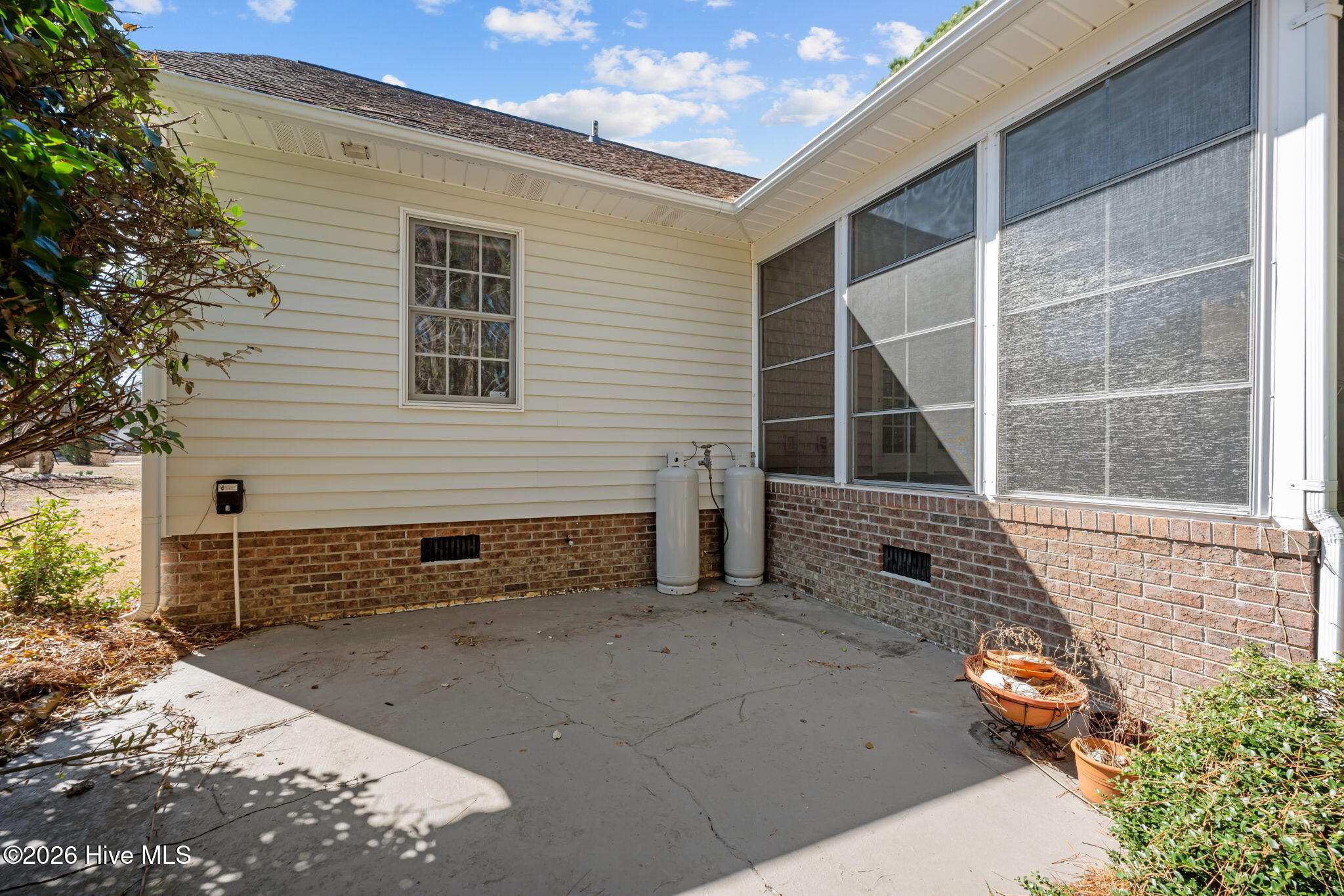205 Dobbs Spaight Road New Bern, NC 28562 - Photo 42 of 49 Patio in the back