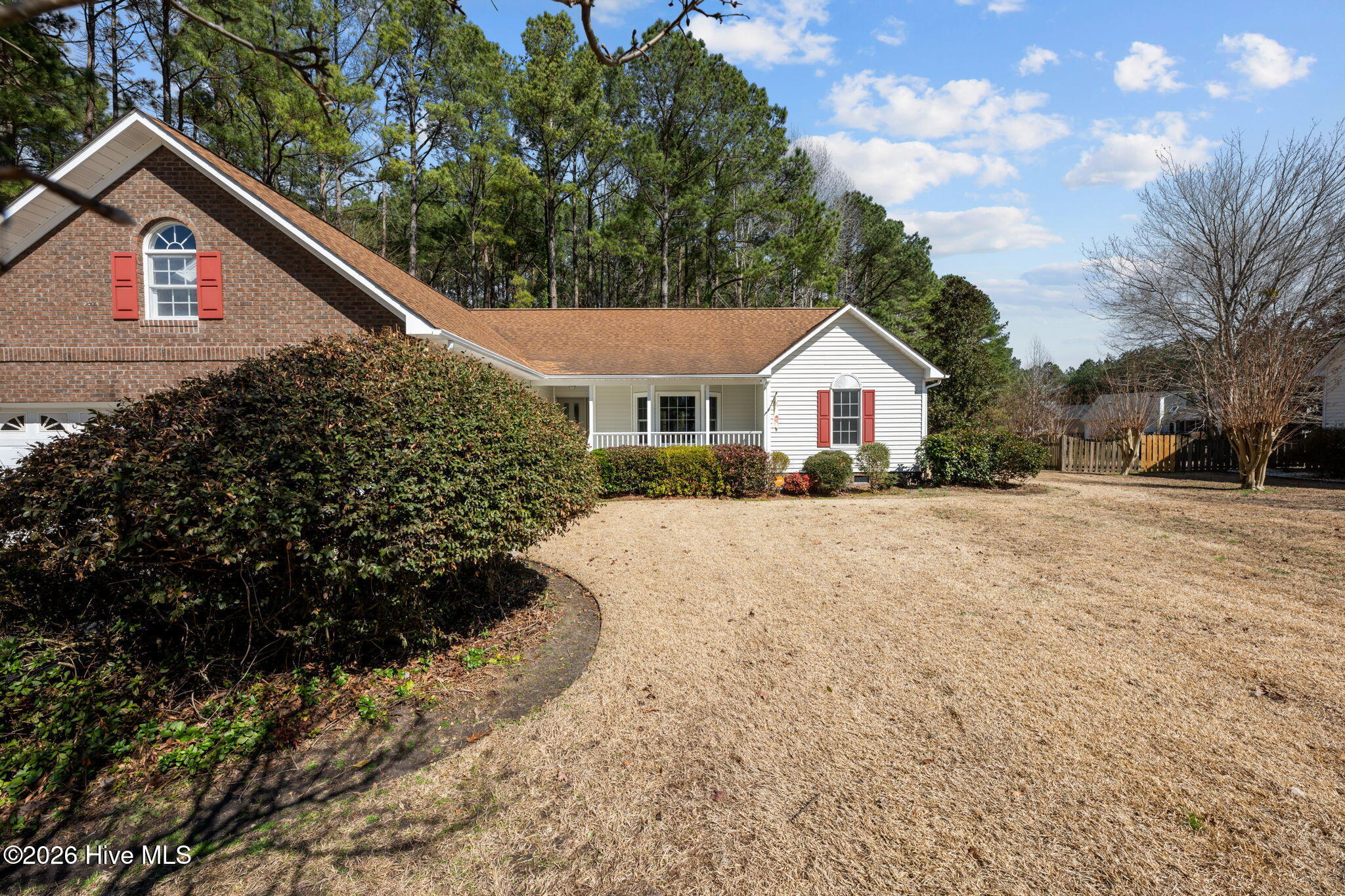 205 Dobbs Spaight Road New Bern, NC 28562 - Photo 44 of 49 Ladscaped yard