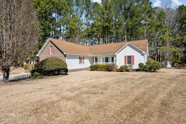 $372,000 | 205 Dobbs Spaight Road, New Bern, NC 28562