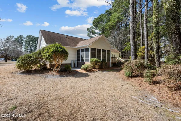 $372,000 | 205 Dobbs Spaight Road, New Bern, NC 28562