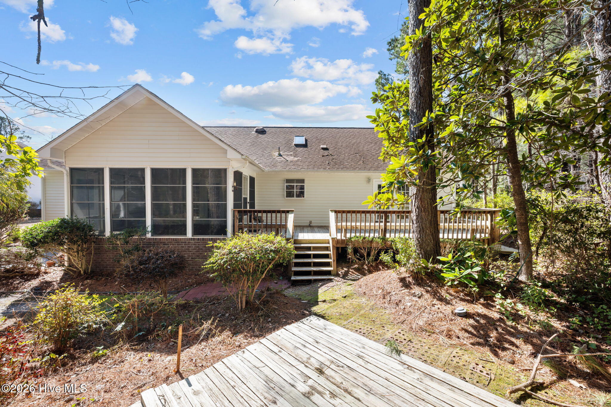 205 Dobbs Spaight Road New Bern, NC 28562 - Photo 5 of 49 All seasons room and large deck