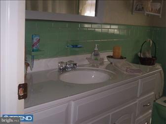 115 Harvest Road Cherry Hill, NJ 08002 - Photo 4 of 6 Bathroom