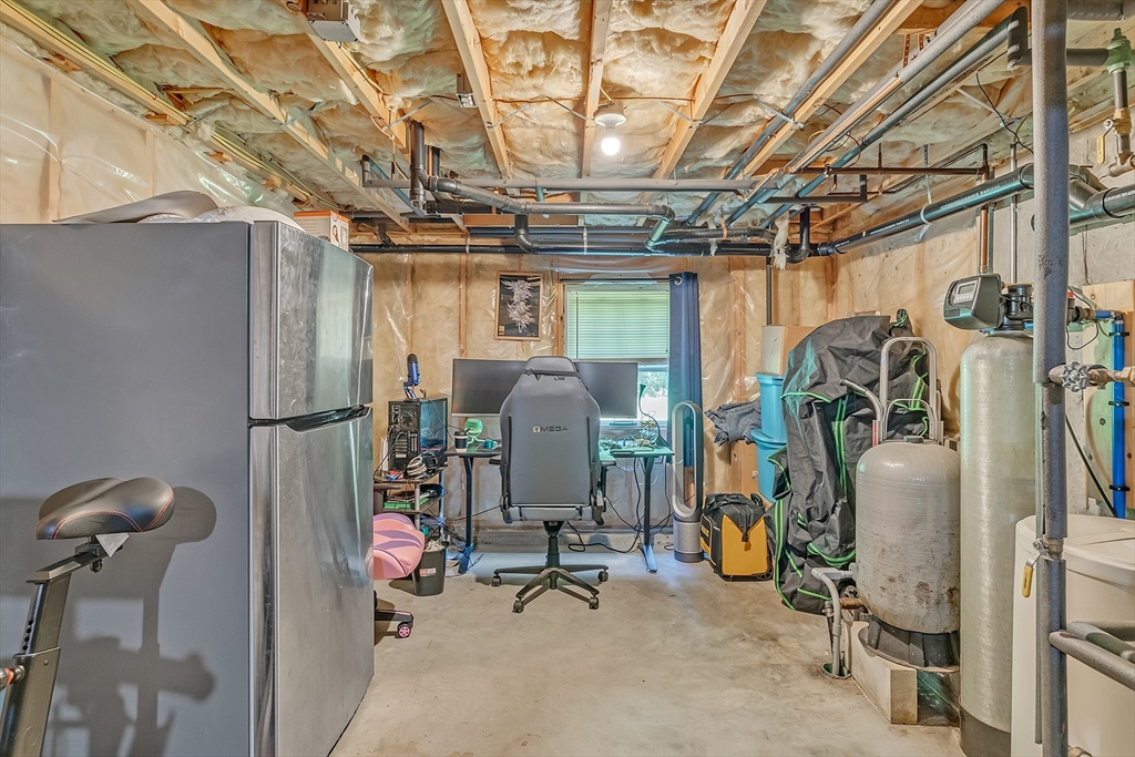 185 Bemis Road Warren, MA 01585 - Photo 28 of 36 a view of a room with gym equipment