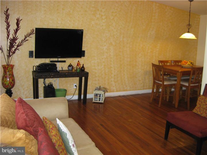 7705 Dungan Road Philadelphia, PA 19111 - Photo 5 of 17 Gallery Image 5