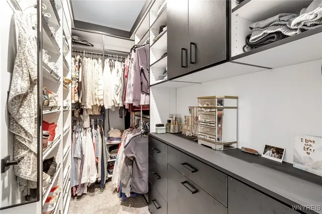 $899,900 | 174 Muegel Road, East Amherst, NY 14051