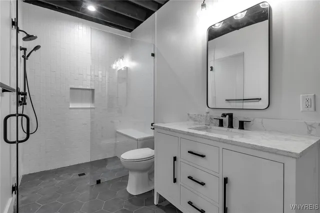 $899,900 | 174 Muegel Road, East Amherst, NY 14051