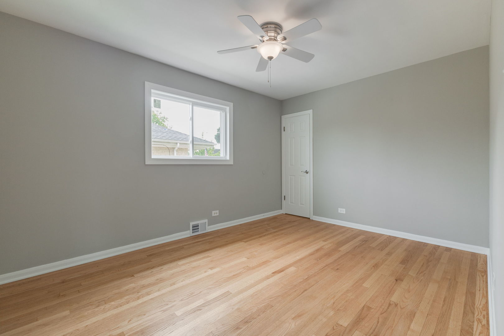 9120 West 26th Place Brookfield, IL 60513 - Photo 21 of 32