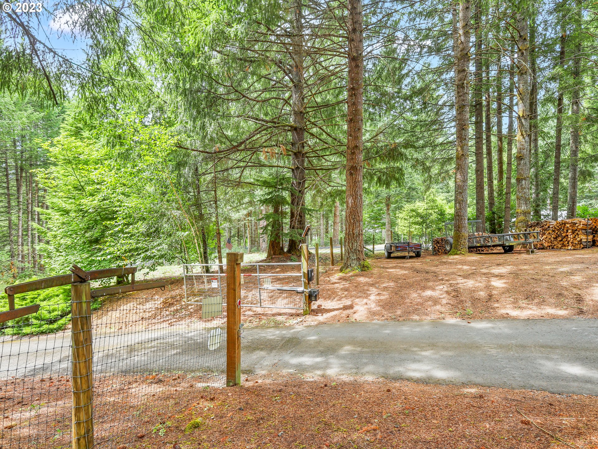 25875 South Morgan Road Estacada, OR 97023 - Photo 2 of 36