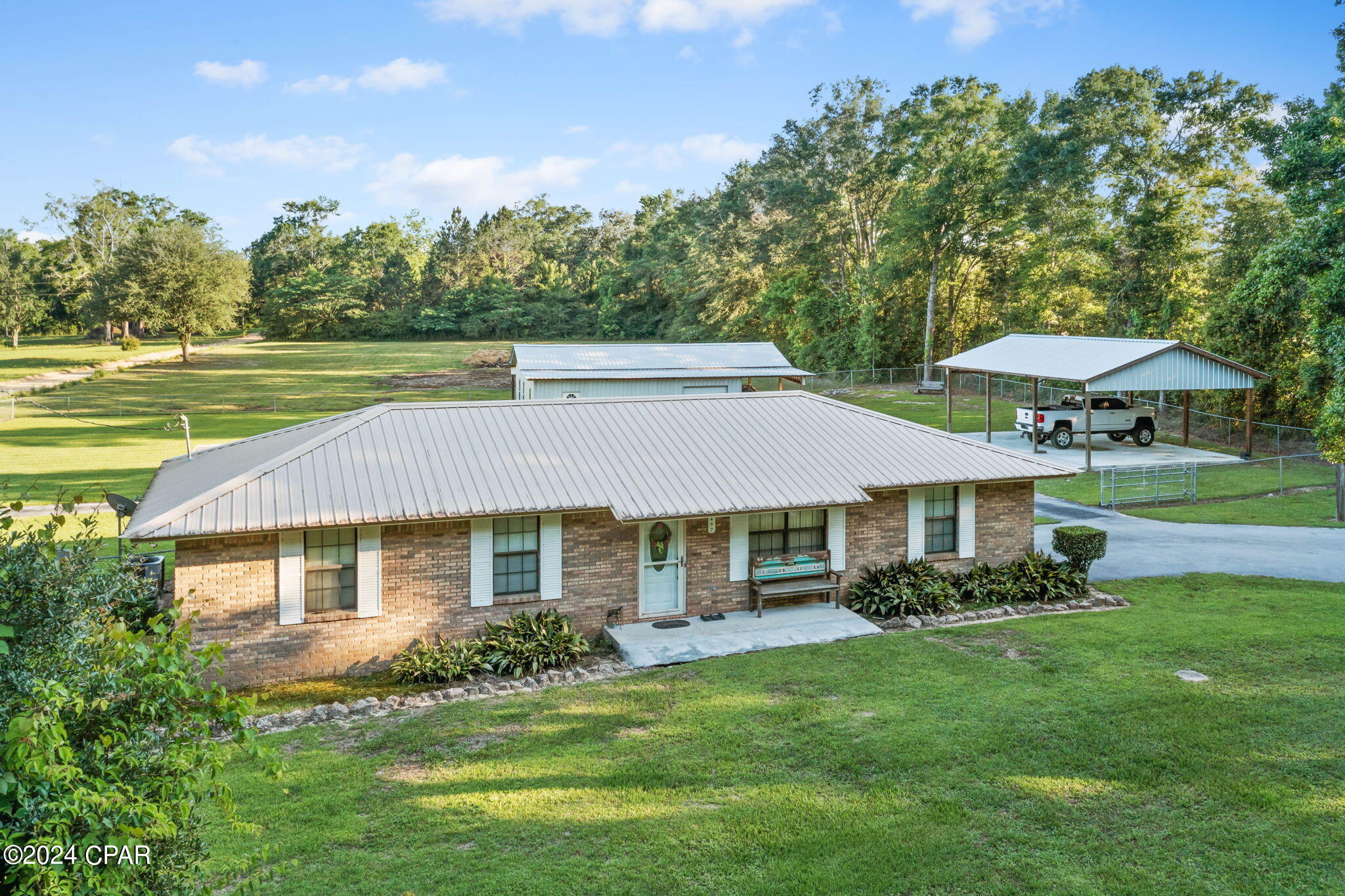 4407 Simmons Road Caryville, FL 32427 - Photo 1 of 36 Gallery Image 1