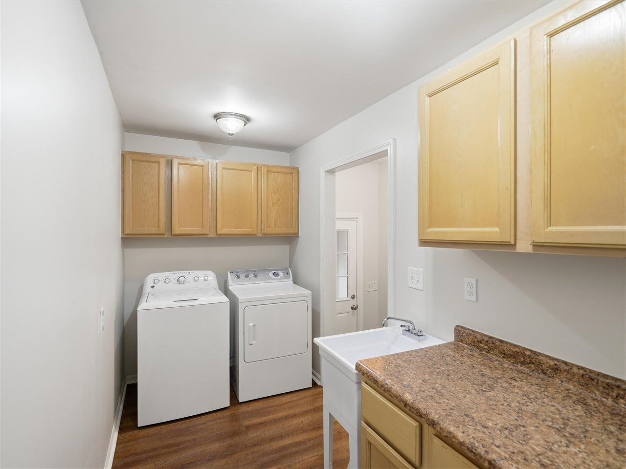 4493 Clifford Road Brighton, MI 48116 - Photo 25 of 69 Gallery Image 25
