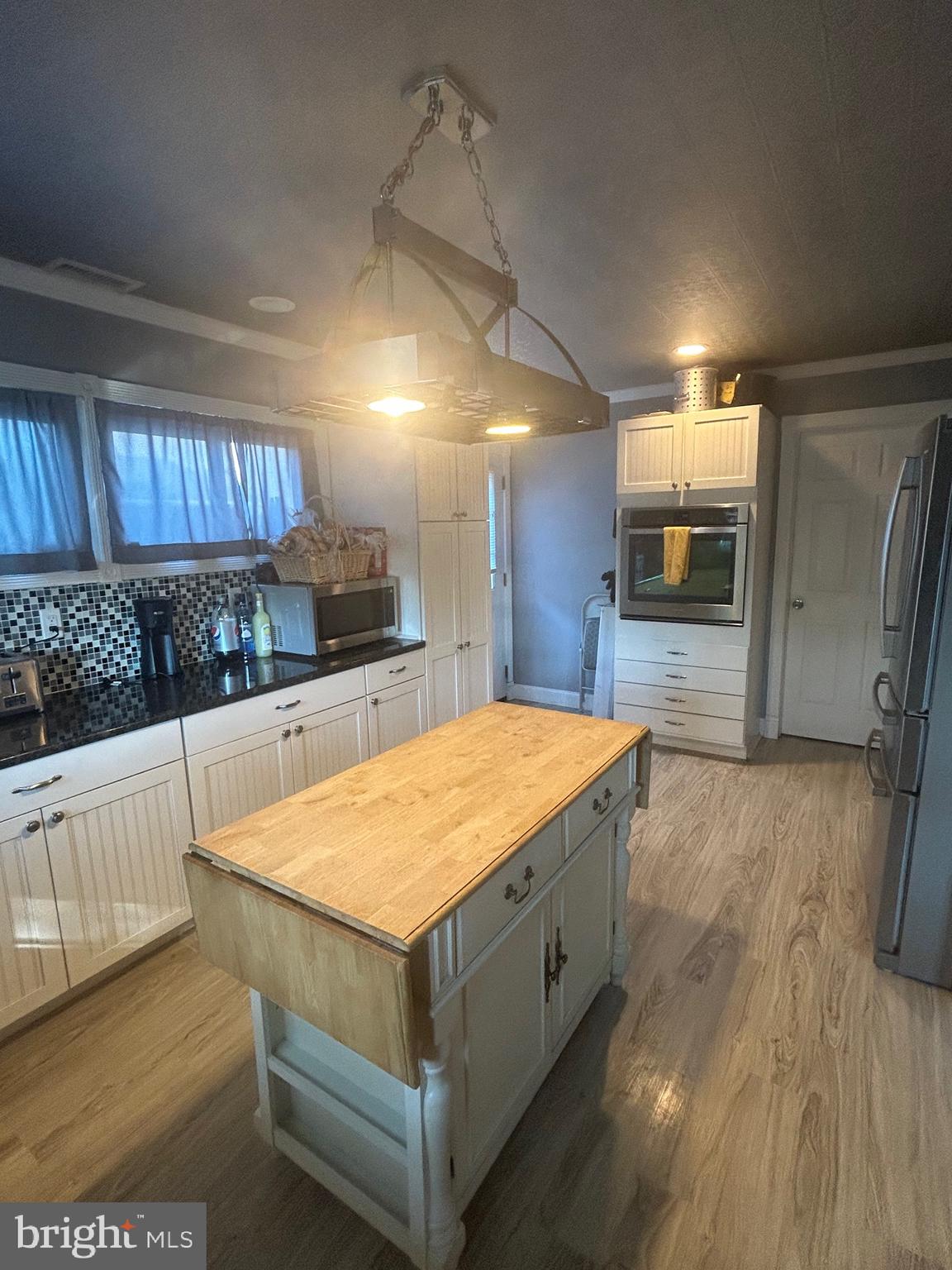 20 Oldbrook Road Levittown, PA 19057 - Photo 7 of 17