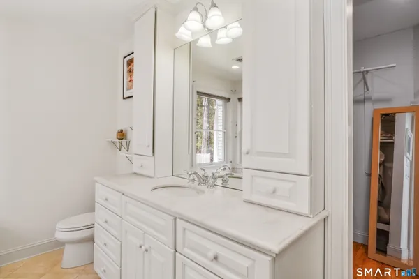 $799,900 | 35 Hanson Road, Canton, CT 06019