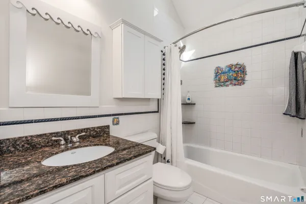 $799,900 | 35 Hanson Road, Canton, CT 06019