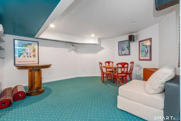 $799,900 | 35 Hanson Road, Canton, CT 06019