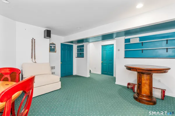 $799,900 | 35 Hanson Road, Canton, CT 06019