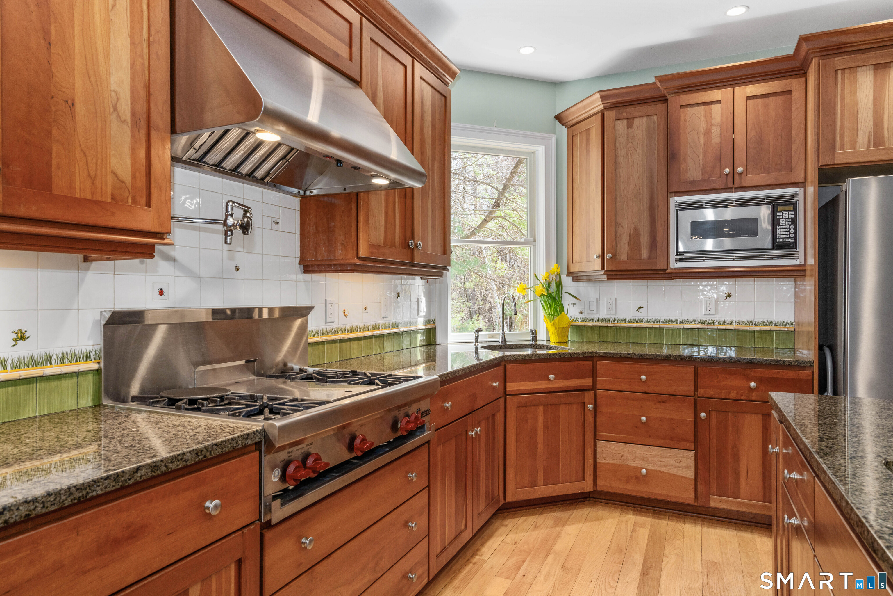 35 Hanson Road Canton, CT 06019 - Photo 6 of 40