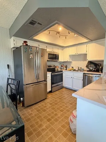 $1,395 | 900 Boulder Springs Drive, Unit 201, Las Vegas, NV 89128