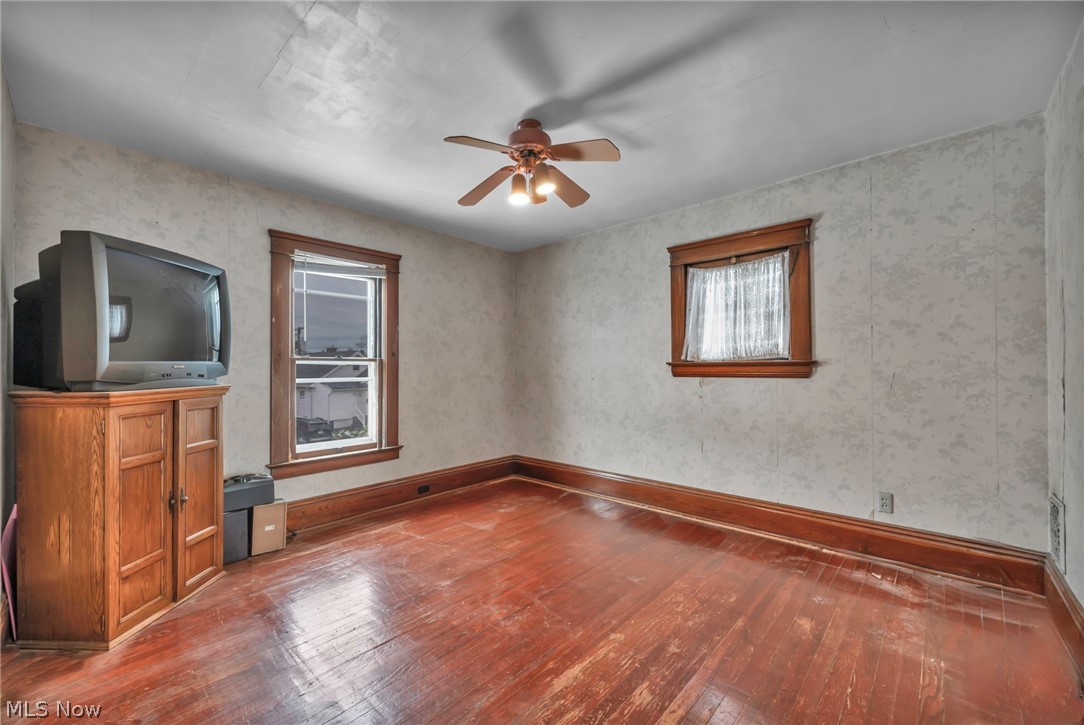 4641 Blythin Road Cleveland, OH 44125 - Photo 22 of 30