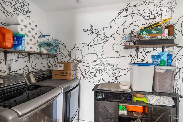 $299,000 | 830 Idaho Street, Filer, ID 83328