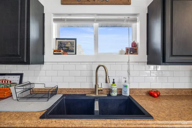 $295,000 | 830 Idaho Street, Filer, ID 83328