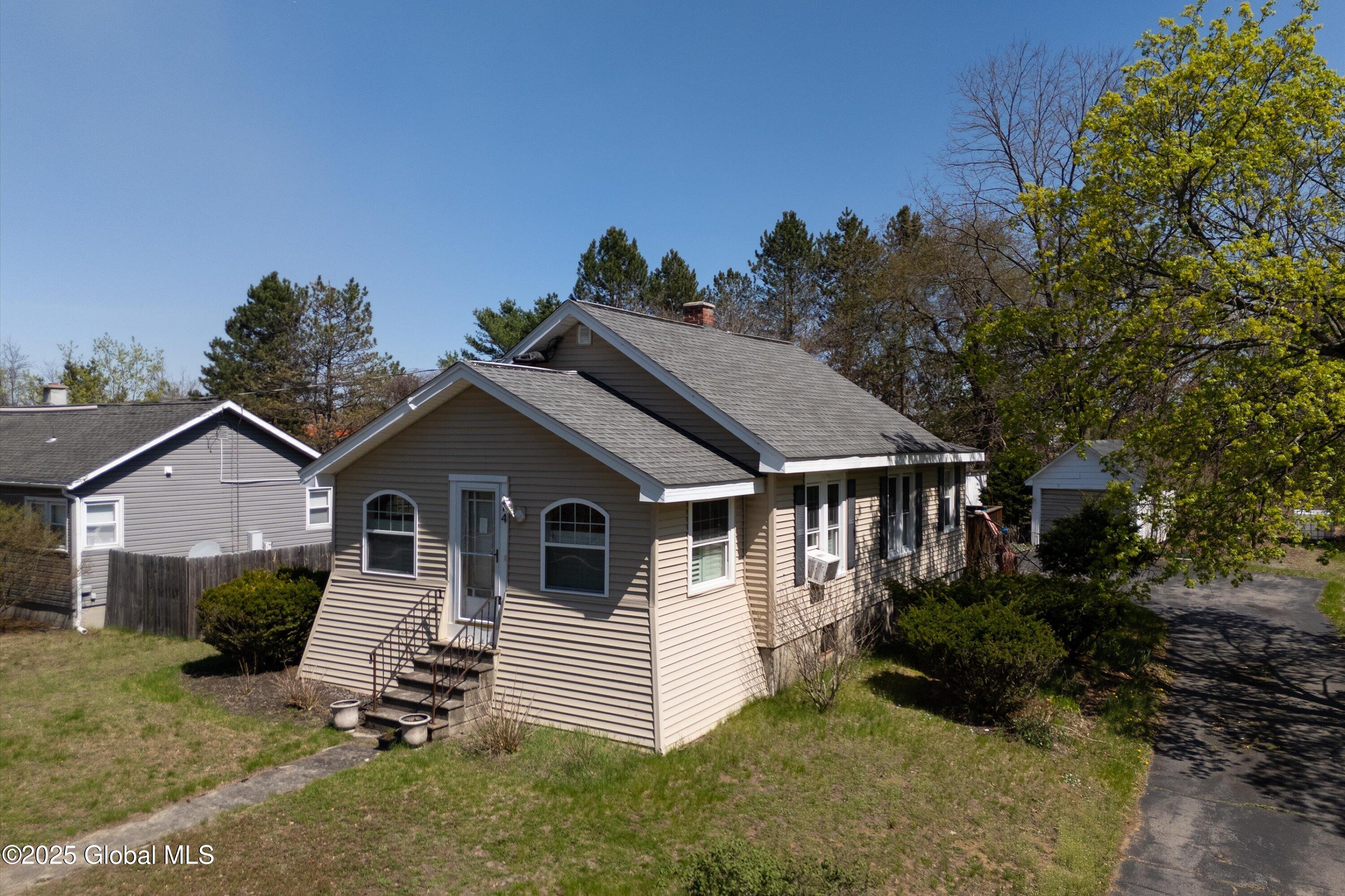 14 Rapp Road Albany, NY 12203 - Photo 4 of 8 Rapp Rd