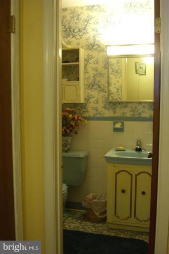 2921 Craiglawn Road Silver Spring, MD 20904 - Photo 12 of 29 Bath #2