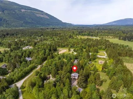$850,000 | 8349 Birdsview Meadows Lane, Concrete, WA 98237