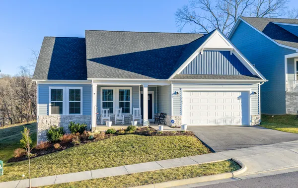 $465,000 | 2165 Kings Walk Drive Northeast, Roanoke, VA 24012