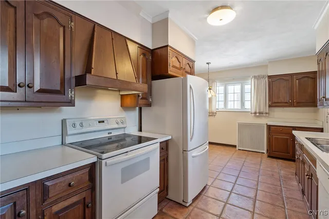 $499,000 | 310 Sedgwick Drive, Syracuse, NY 13203