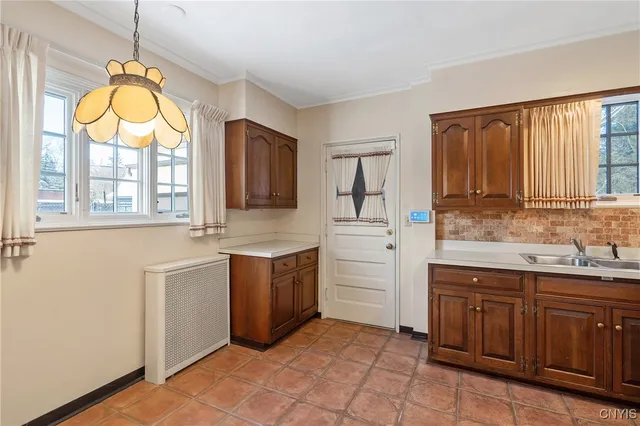 $499,000 | 310 Sedgwick Drive, Syracuse, NY 13203