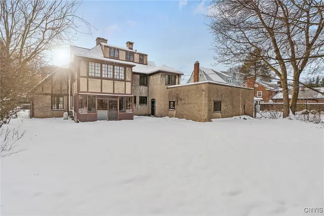 $499,000 | 310 Sedgwick Drive, Syracuse, NY 13203