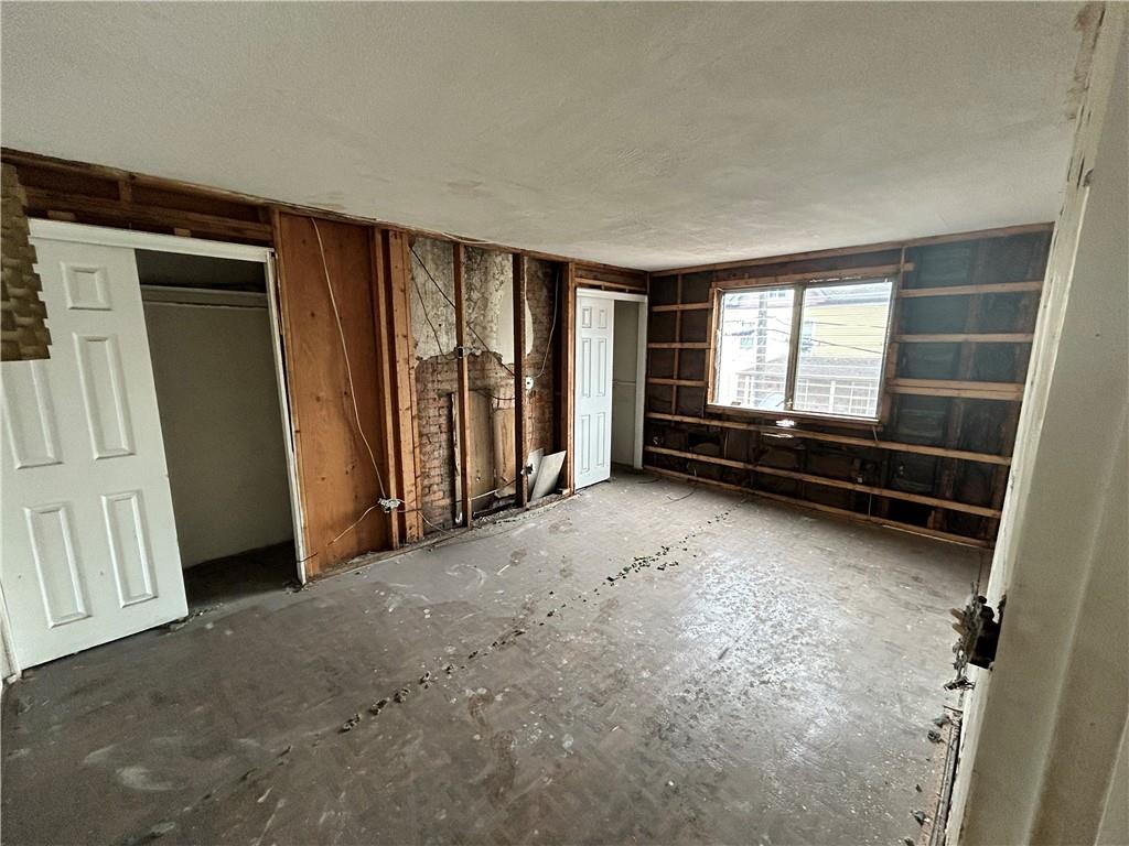 208 Delp Street Pittsburgh, PA 15202 - Photo 14 of 30 an empty room with windows