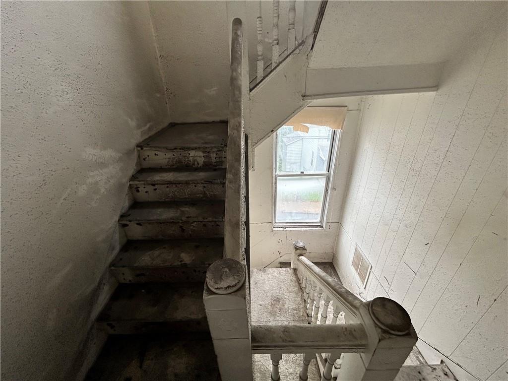 208 Delp Street Pittsburgh, PA 15202 - Photo 20 of 30 a view of entryway and hall with wooden floor