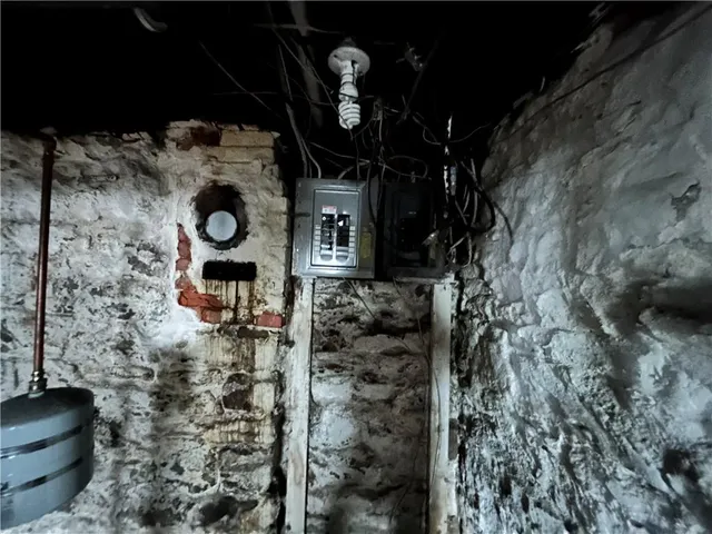 $115,000 | 208 Delp Street, Pittsburgh, PA 15202