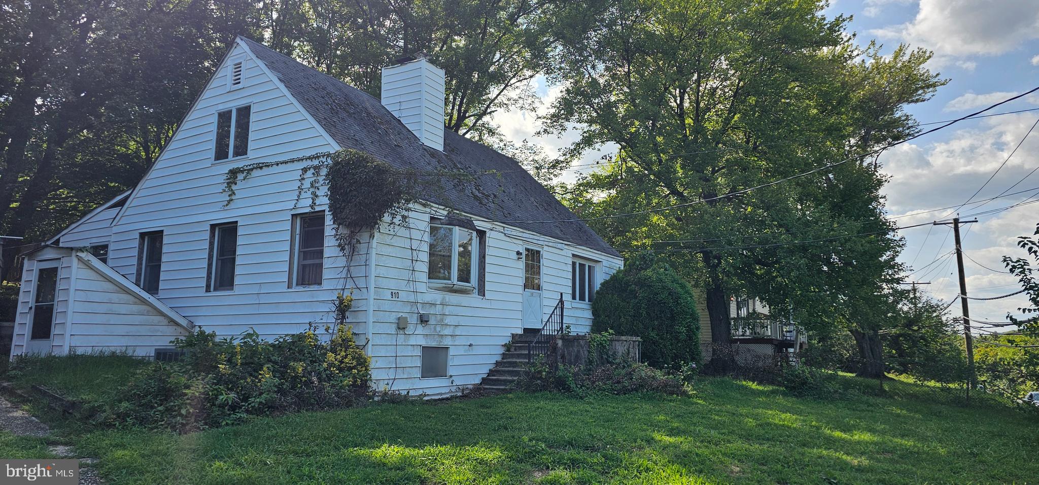 910 North Point Road Baltimore, MD 21224 - Photo 3 of 52 Gallery Image 3