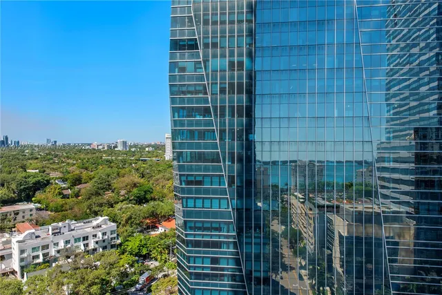 $950,000 | 1451 Brickell Avenue, Unit 1706, Miami, FL 33131