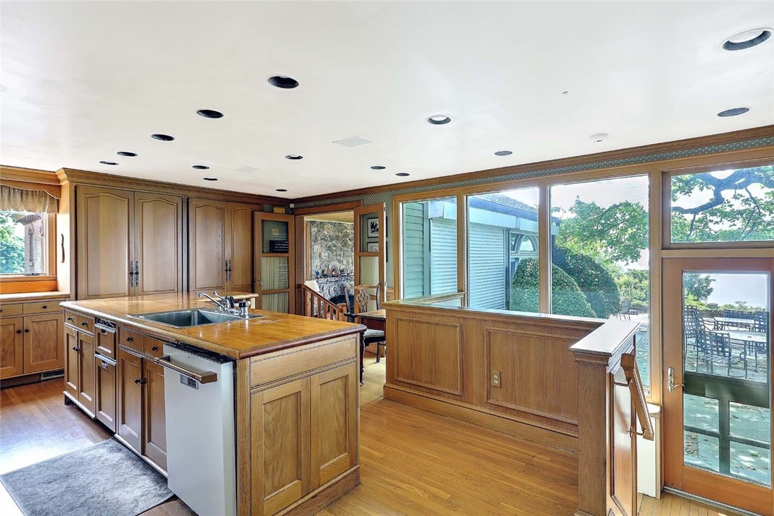 69 Nayatt Road Barrington, RI 02806 - Photo 21 of 49