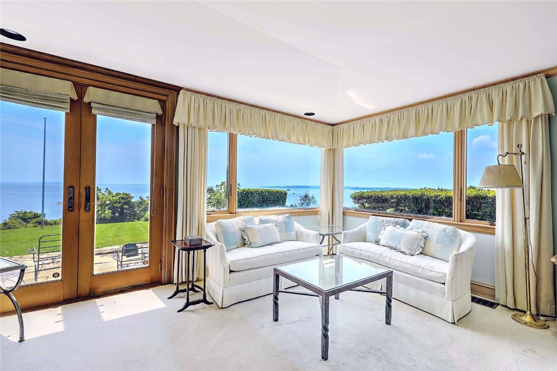 69 Nayatt Road Barrington, RI 02806 - Photo 28 of 49